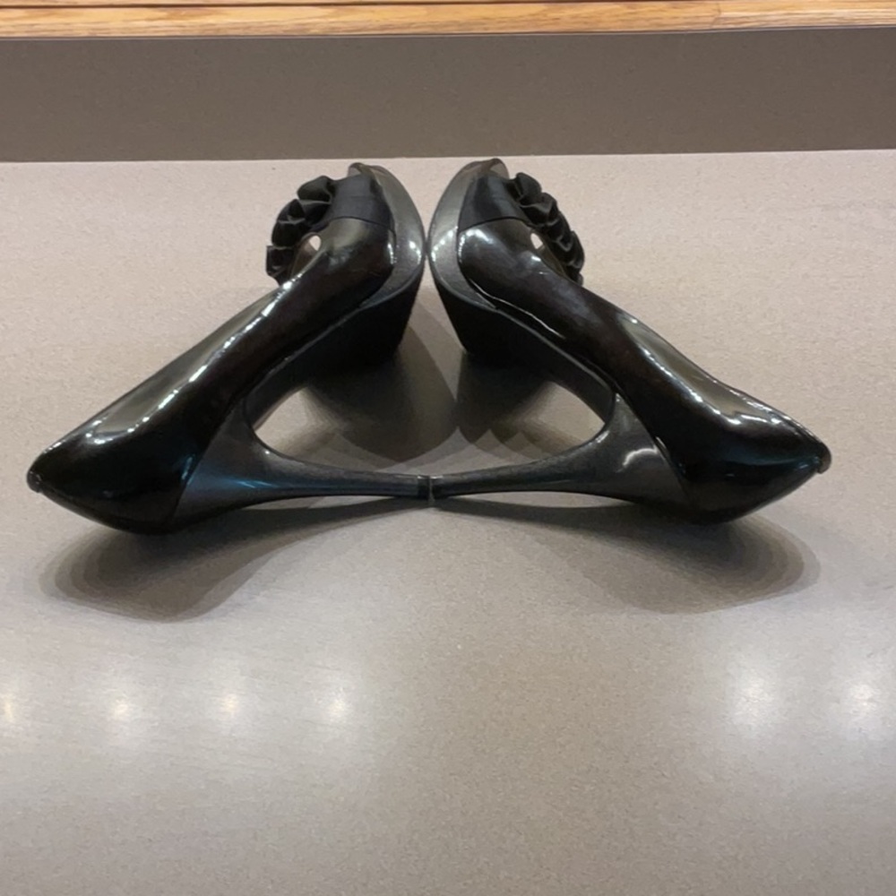 Carlos Santana Black Heels - Picture 5 of 7